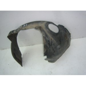 Подкрылок лев перед VW PASSAT B5 Подкрылок лев перед VW PASSAT B5