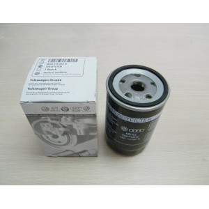 Масляный фильтр AUDI 100 2,6/2,8E V6 90-; VW CORRADO 2,0 91-;PASSAT 96- 06A 115 561 B