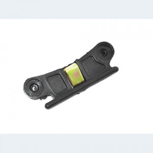 Петля лючка бензобака Ланос в сборе с пружинкой (OE) Петля лючка бензобака Ланос в сборе с пружинкой (OE)