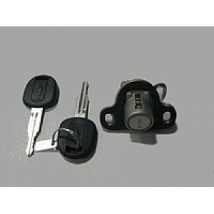 Замок крышки багажника Ланос с ключом (SHIN KUM)