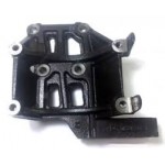 Кронштейн компрессора кондиционера Ланос 1,6 (GM) Кронштейн компрессора кондиционера Ланос 1,6 (GM)