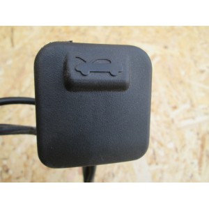 Ручка троса капота Авео 3 Т-250/255 черная (GM)