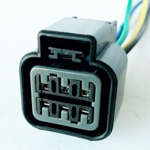 Разъем фары Ланос на электрокорректор (PL) Разъем фары Ланос на электрокорректор (PL)