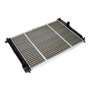 Радиатор охлаждения Авео 1,6 основной (Nissens) Радиатор охлаждения Авео 1,6 основной (Nissens)