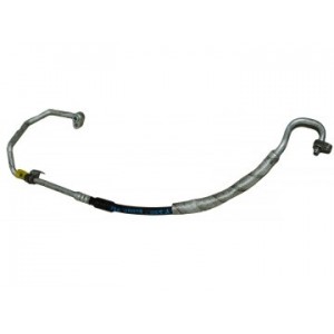 Трубка кондиционера Авео 3 от компрессора к радиатору (GM) Трубка кондиционера Авео 3 от компрессора к радиатору (GM)